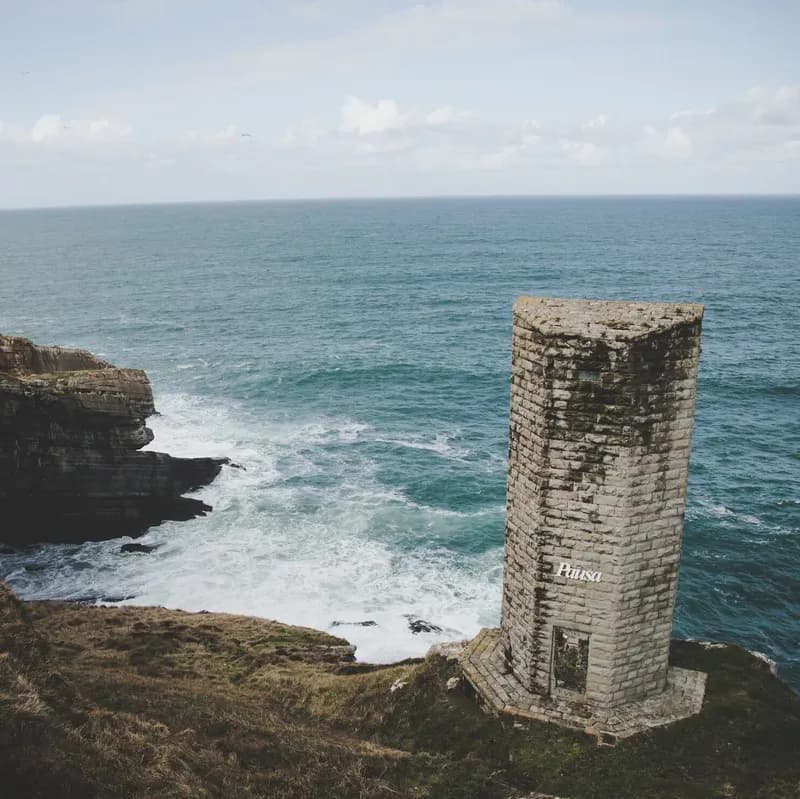 Pausa – Faro de Cabo Mayor