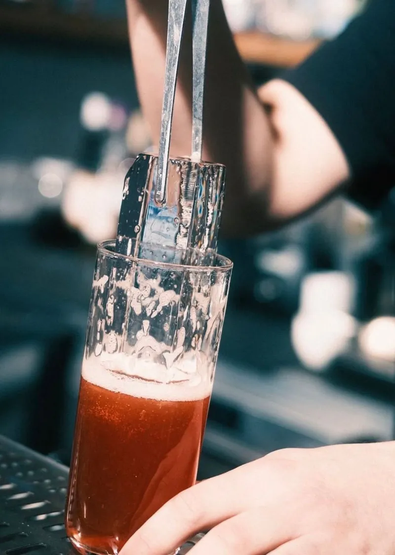 Kozmonot Pub Topağacı