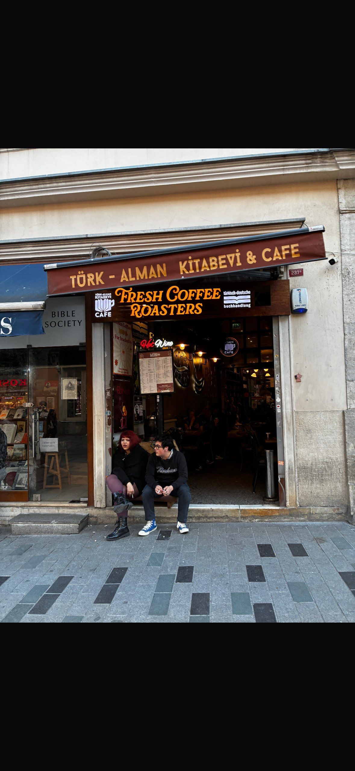 Turkish-German Bookstore & Cafe