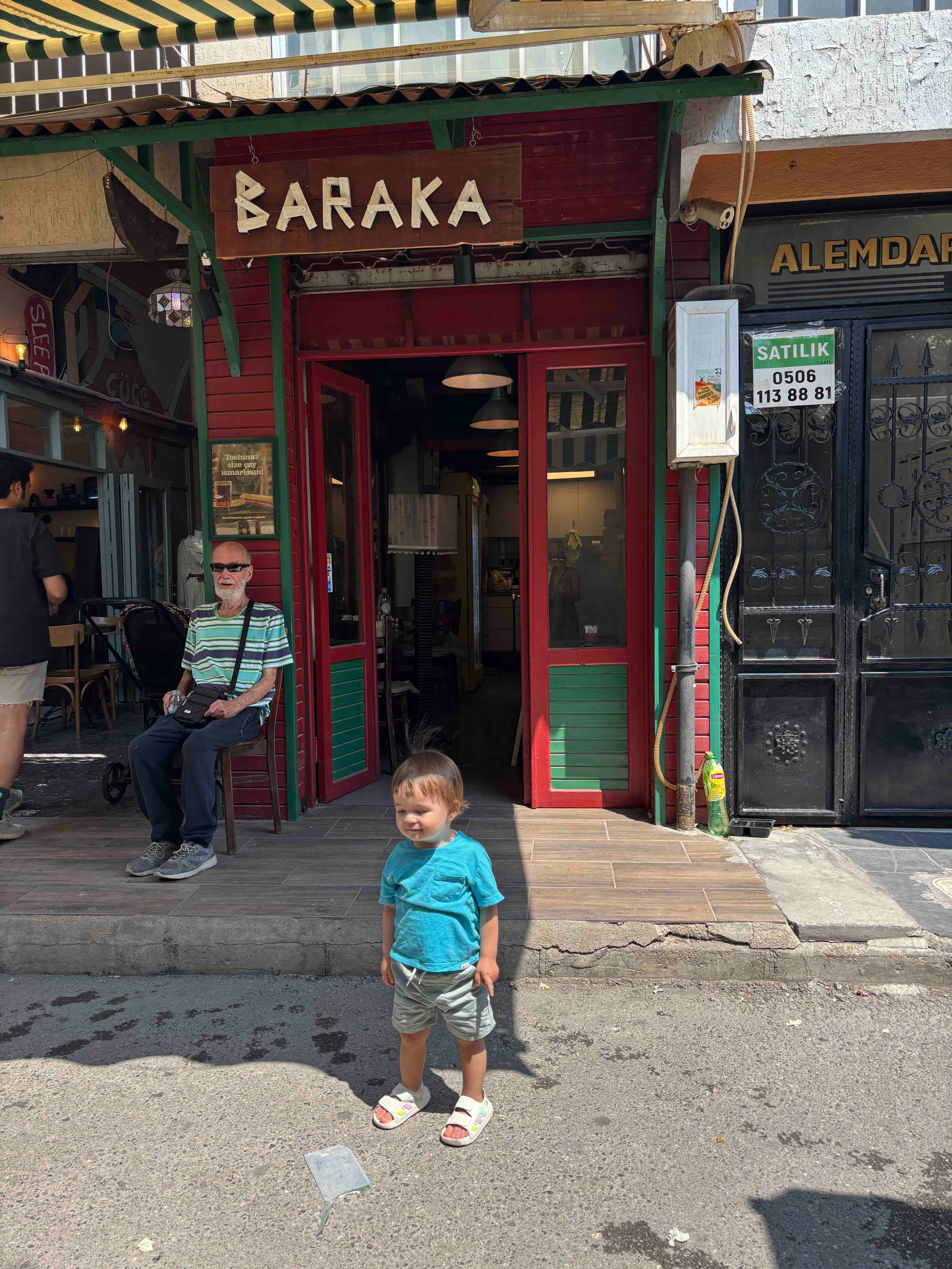 Baraka Cafe & Sandwich