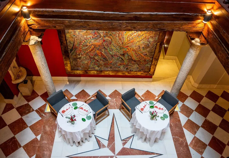 Adolfo Restaurant
