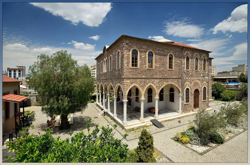 Izmir’s Churches