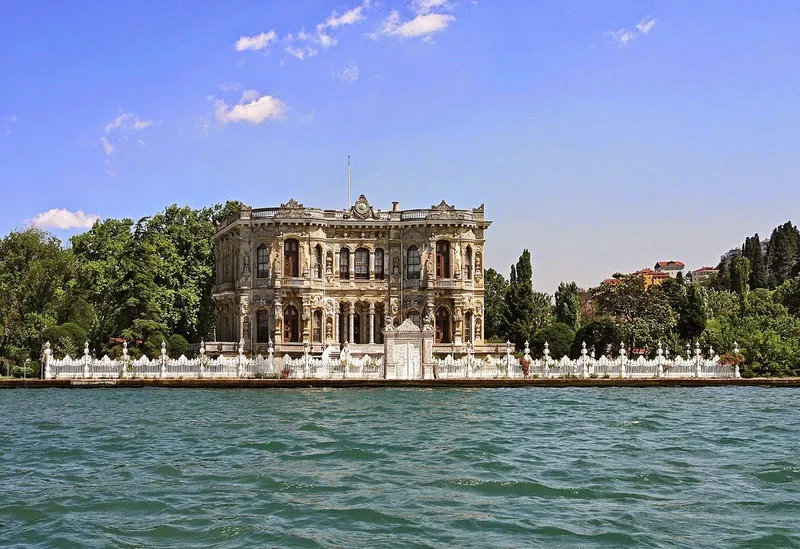 Kucuksu Palace