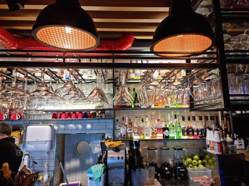 West Cafe & Bistro