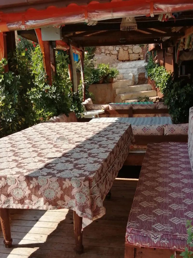 Hassan Deniz Restaurant