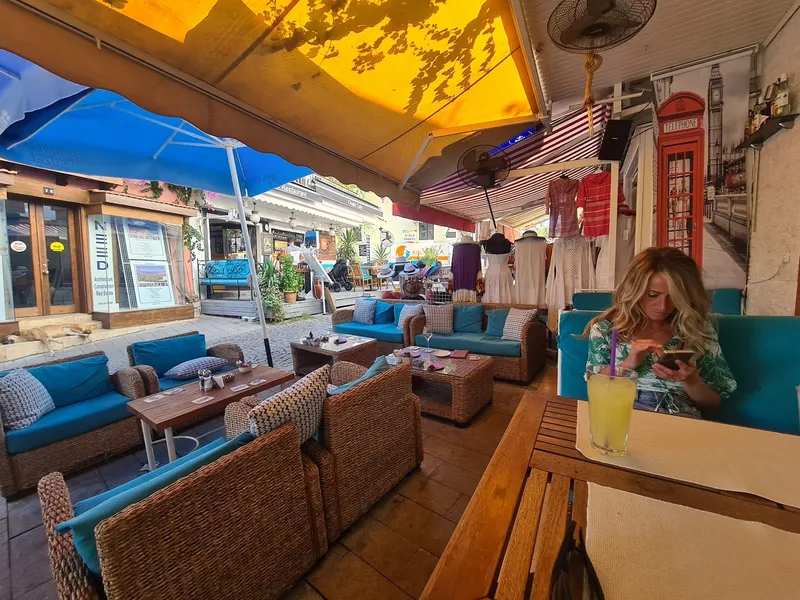 Merkez Cafe