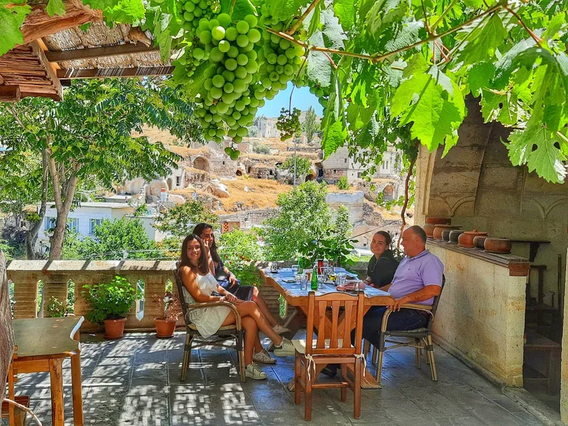 Aravan Evi