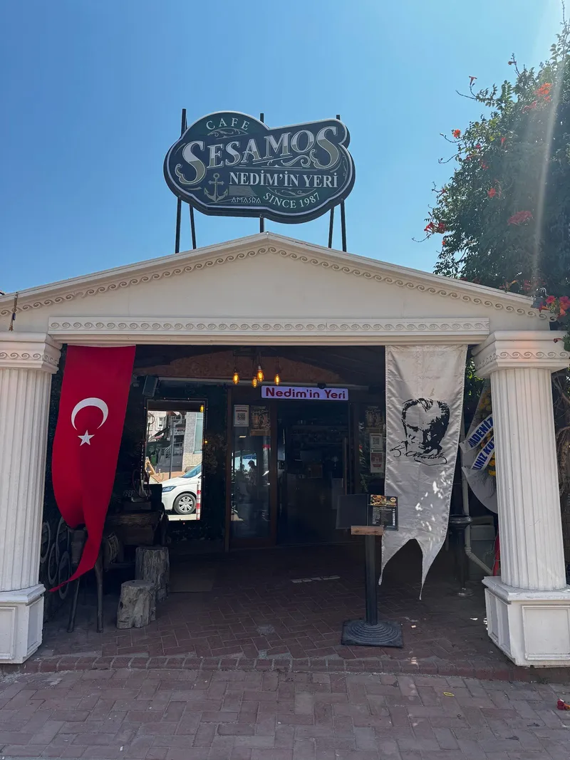 Sesamos Cafe