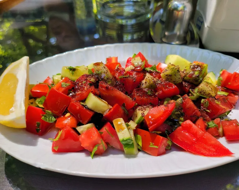 Uğur Alabalık Tesisleri  Perili Bahçe