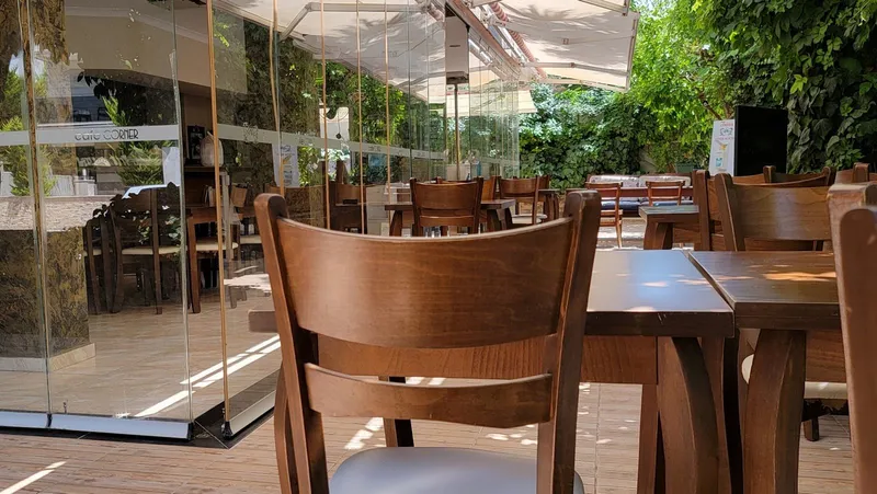 Cafe Corner