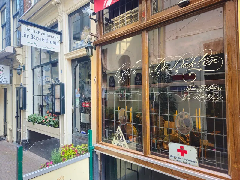 Café de Dokter