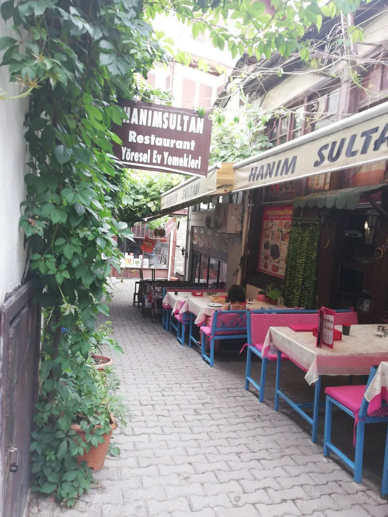 Hanım Sultan