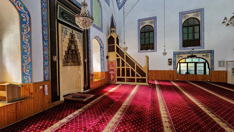 Gümüşlü Cami