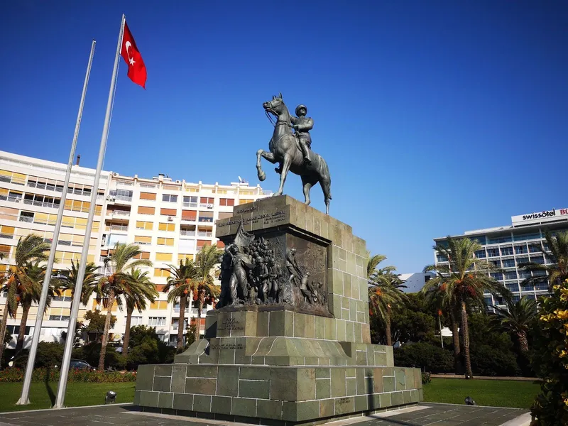 Cumhuriyet Meydanı