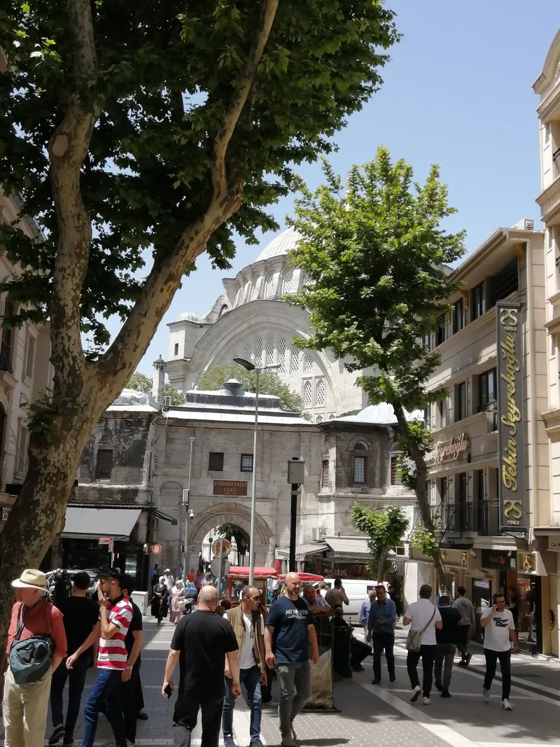 Nuruosmaniye Caddesi Çeşmesi