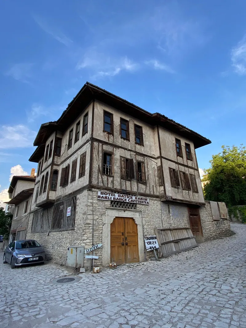 Mehveş Hanım Konağı