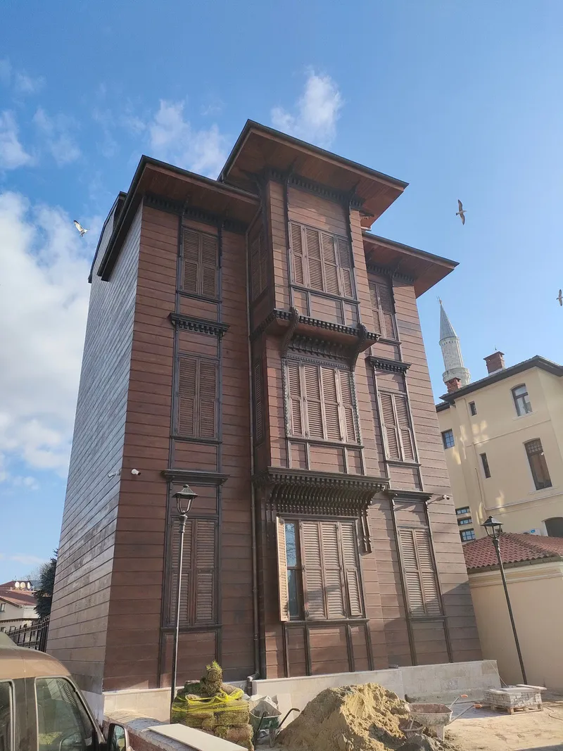 Naz Wooden House Hotel