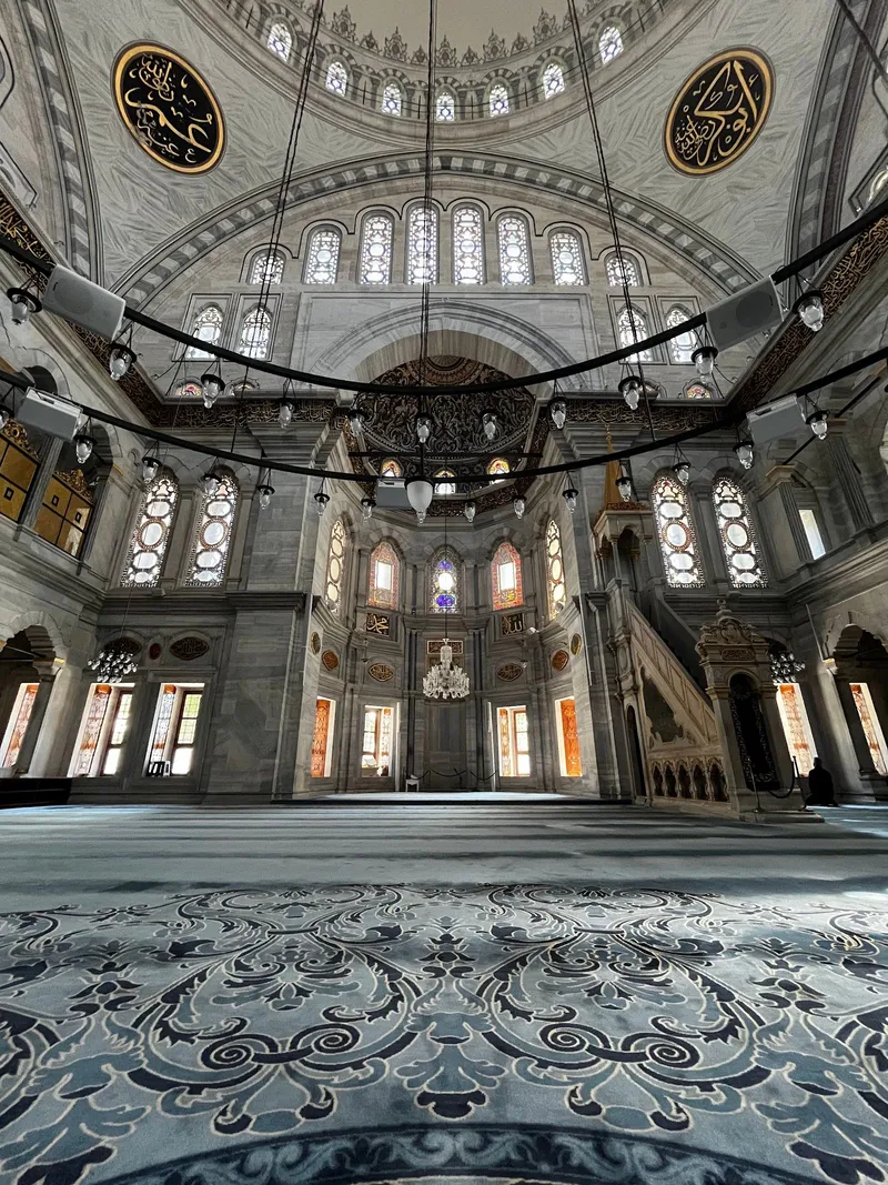 Nuruosmaniye Mosque