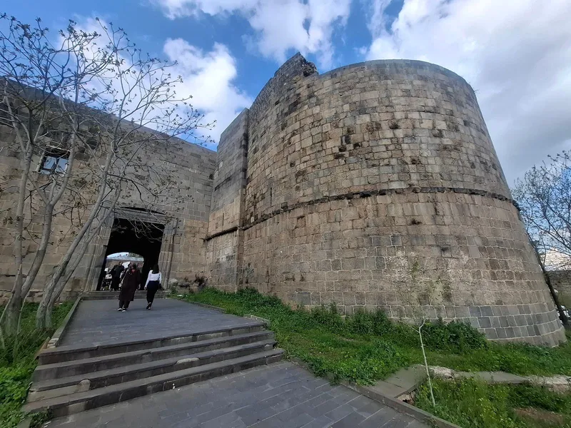 Tarihi Mardin Kapı