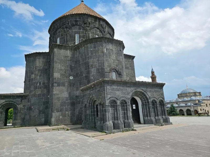 Merkez Kümbet Cami