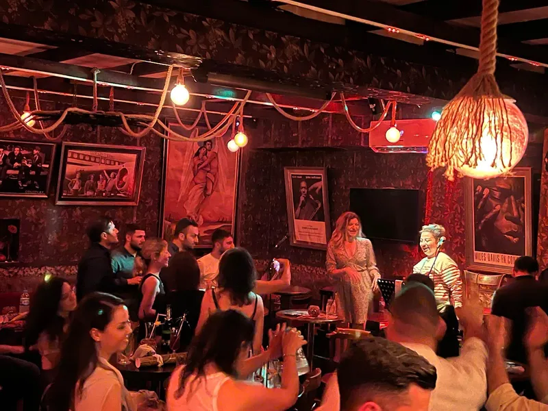 Angel Café Bistro
