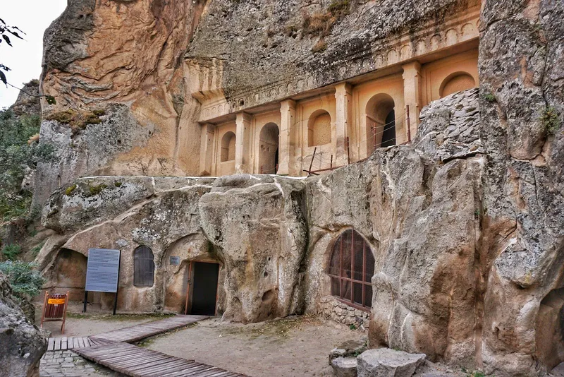 Sümbüllü Kilise