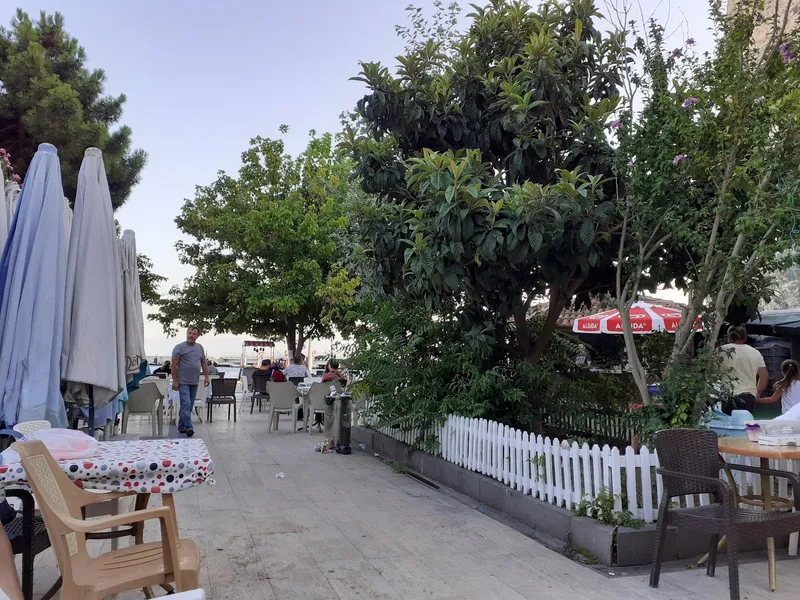 Burç Café