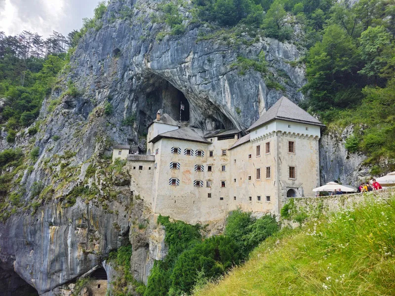 Predjama Castle