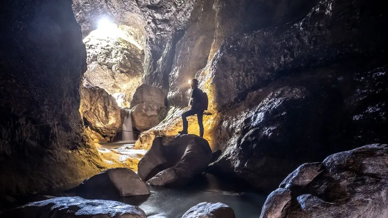 Pazinska jama - Speleo adventure