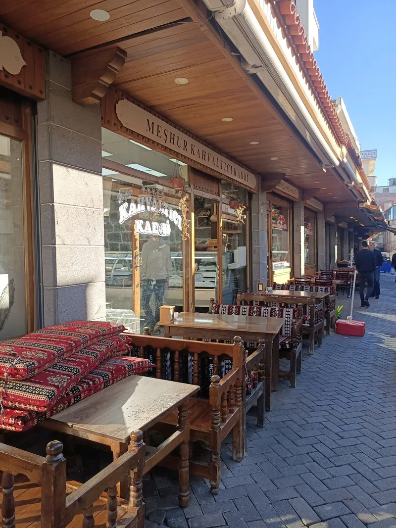 Meşhur Kahvaltıcı