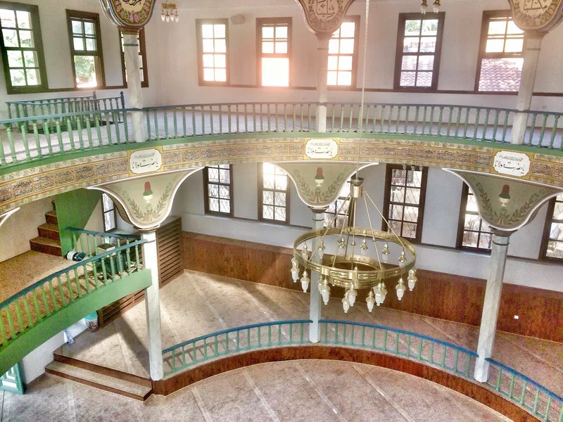 Dönenler Cami