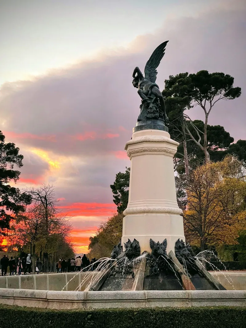 Fallen Angel Statue